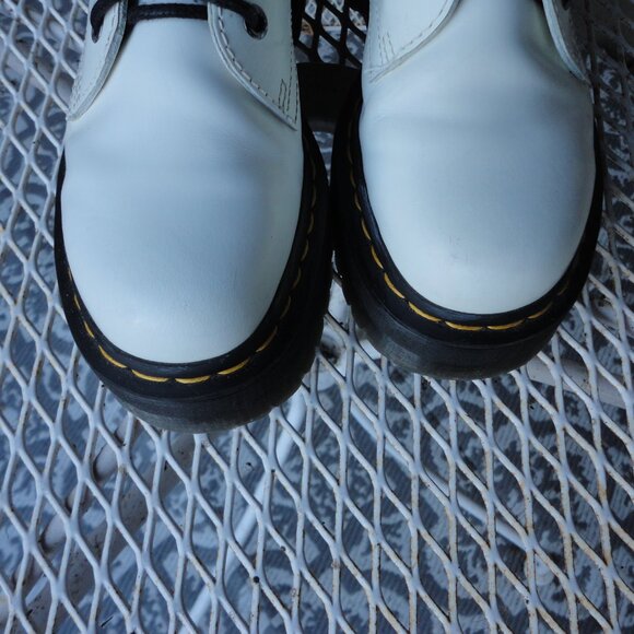 DR MARTENS Women's White Leather Chunky Sole "Jadon" Combat Boots Size 7 - Picture 2 of 7